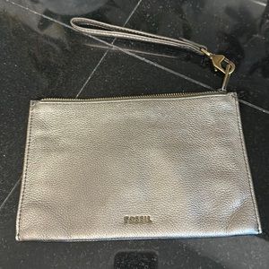 Fossil wristlet